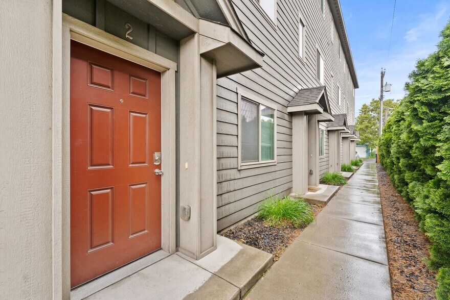 815 E Sharp Ave, Spokane, WA for sale - Building Photo - Image 3 of 7