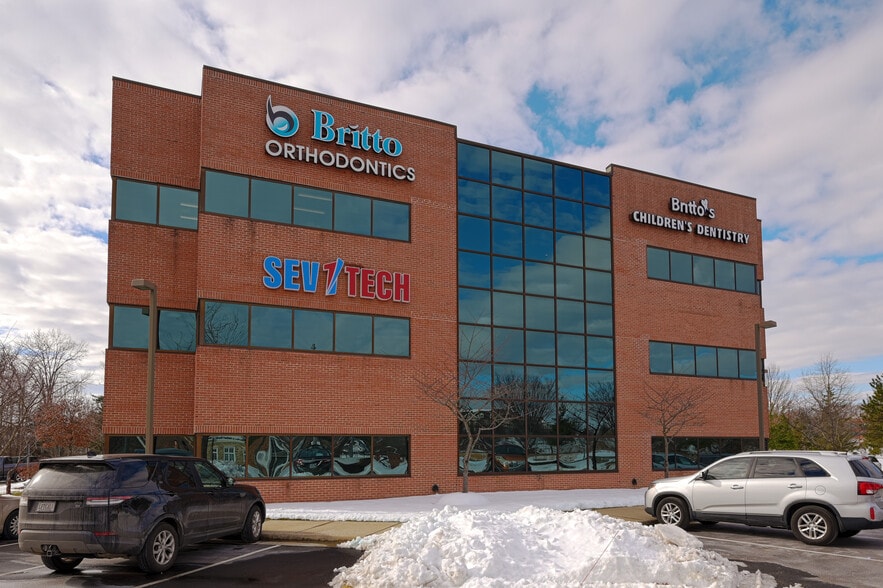 12700 Black Forest Ln, Woodbridge, VA for lease - Building Photo - Image 2 of 6