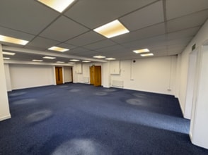 Neptune Clos, Rochester for lease Interior Photo- Image 1 of 2