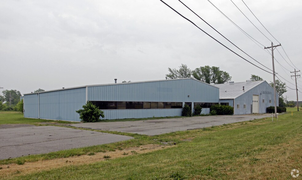 4756 N Ann Arbor Rd, Dundee, MI for sale - Primary Photo - Image 1 of 1