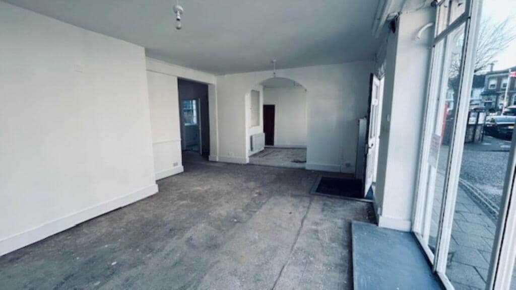 Market Hl, Framlingham for lease Interior Photo- Image 1 of 5