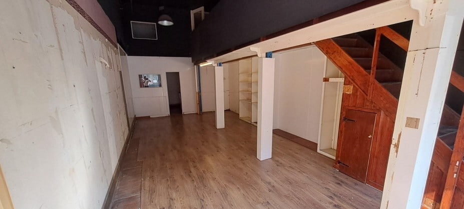 65 Carr Ln, Hull for lease Interior Photo- Image 1 of 1