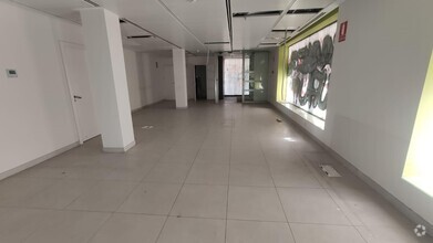 Office/Retail in Madrid, MAD for lease Interior Photo- Image 1 of 7