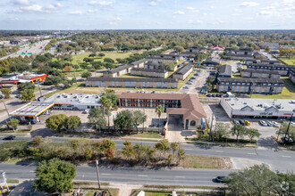 7411 Cullen Blvd, Houston, TX - aerial  map view