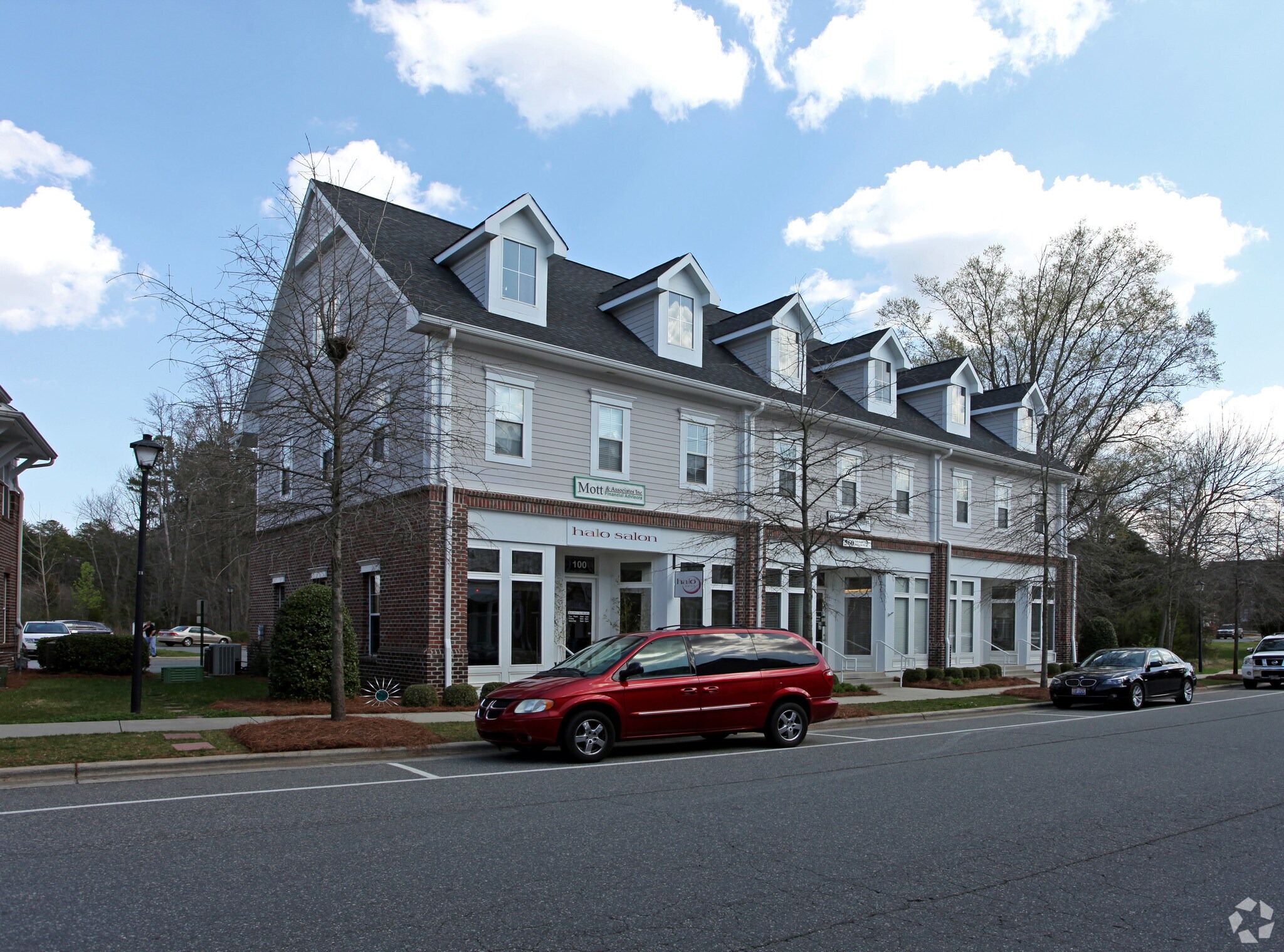 560 Davidson Gateway Dr, Davidson, NC for sale Primary Photo- Image 1 of 1