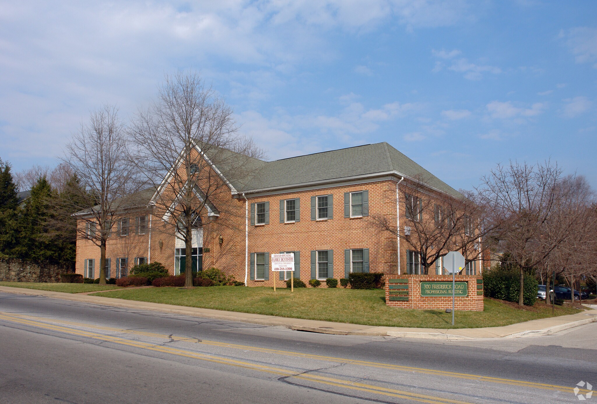 300 Frederick Rd, Catonsville, MD 21228