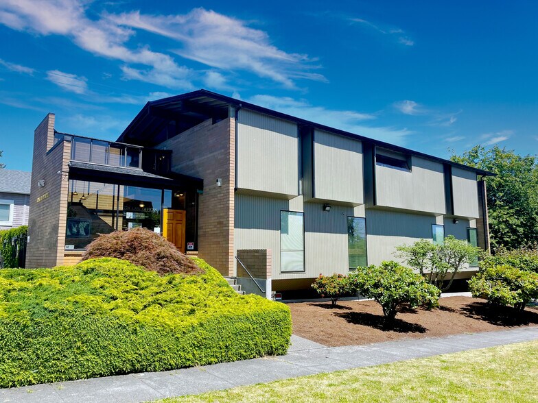 724 Yakima Ave, WA 98405