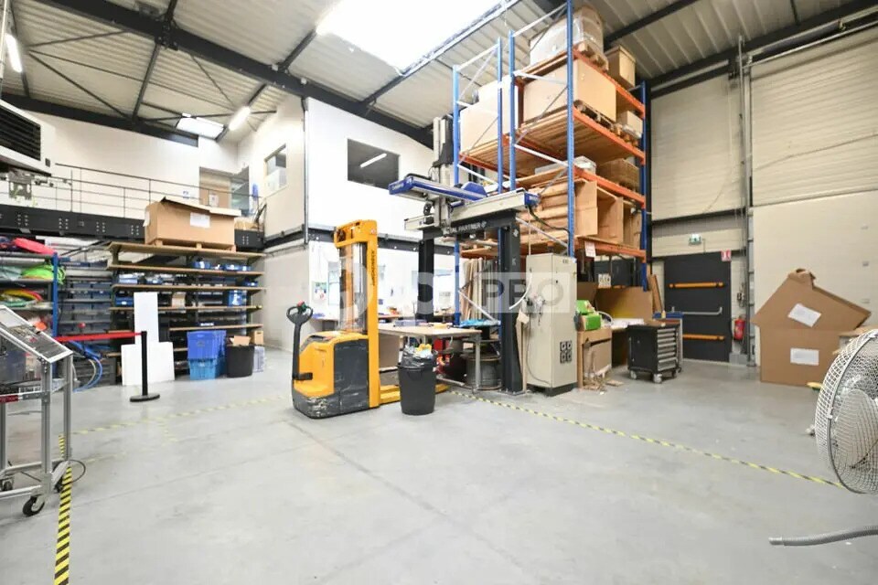 Flex in Fleurieux-sur-l'Arbresle for sale Interior Photo- Image 1 of 13