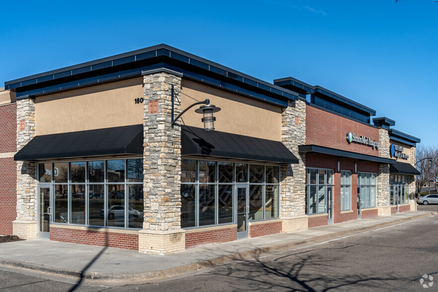 1605 Queens Dr, Woodbury, MN for lease - Primary Photo - Image 1 of 6