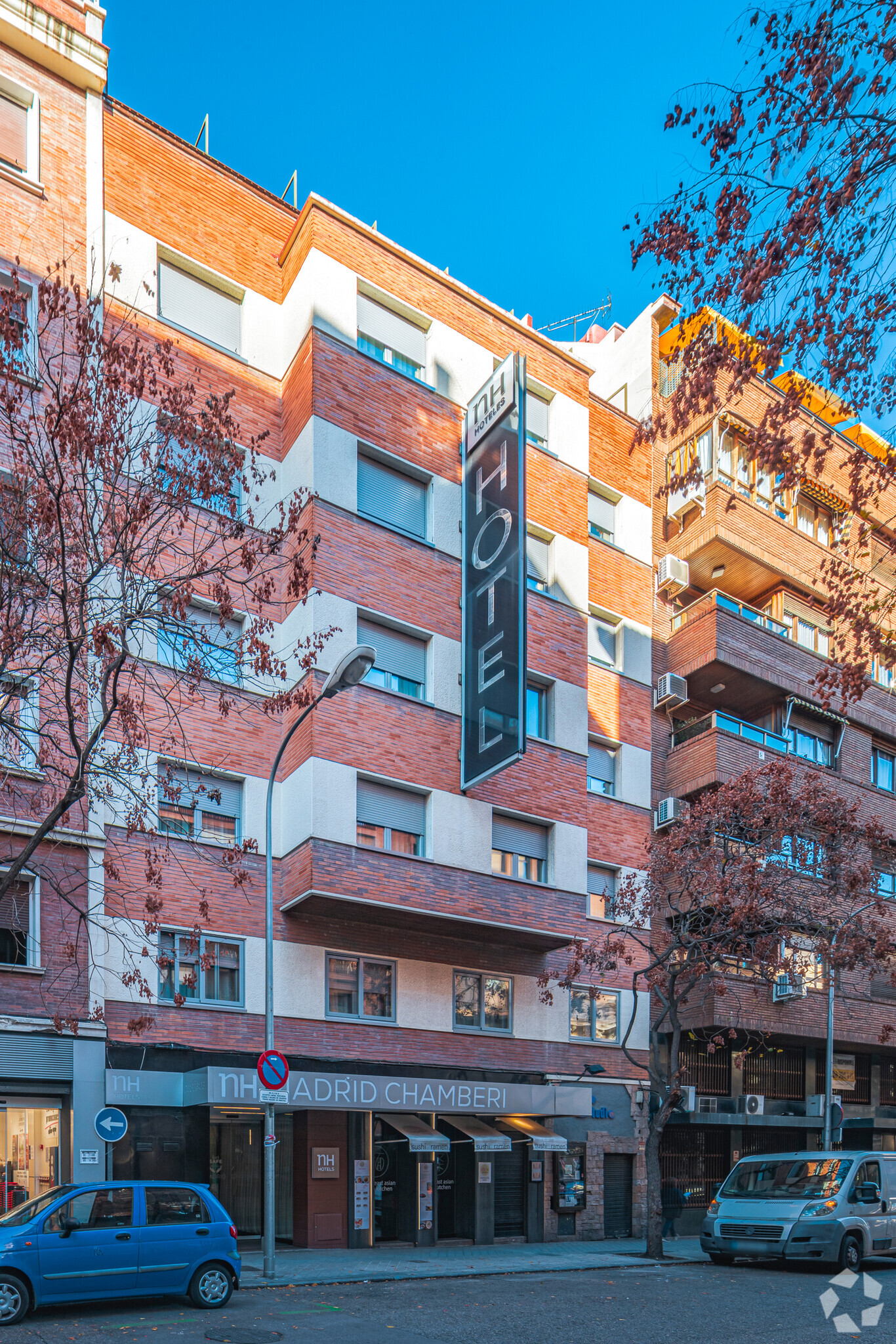 Calle De Bretón De Los Herreros, 29, Madrid, Madrid for lease Building Photo- Image 1 of 2