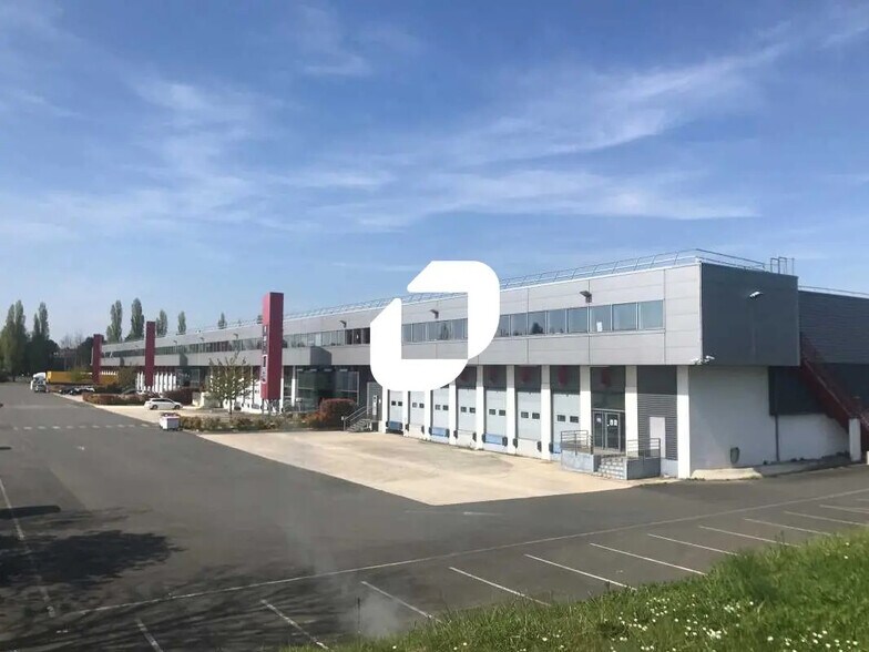 8-10 Avenue D'Oceanie, Les Ulis for lease - Building Photo - Image 1 of 12