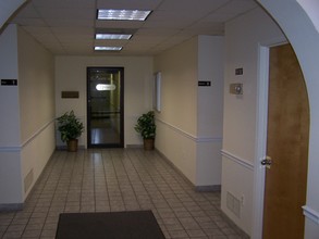 1201 College Park Dr, Dover, DE for lease Interior Photo- Image 2 of 8