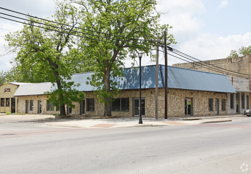 103-105 W Center St, Kyle, TX for sale - Primary Photo - Image 1 of 1