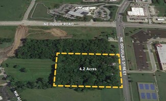 More details for 840 & 900 NE Douglas St, Lees Summit, MO - Land for Sale