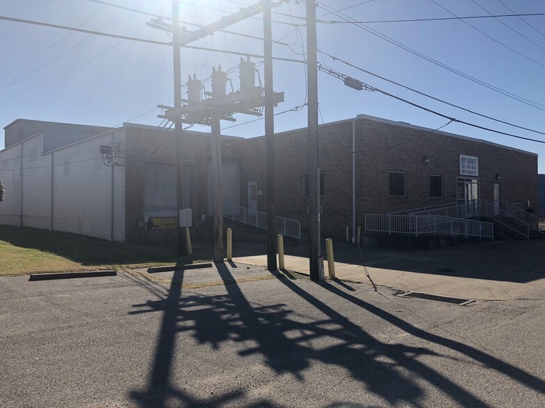 700 Pennell St, Henderson, KY for sale - Primary Photo - Image 1 of 1