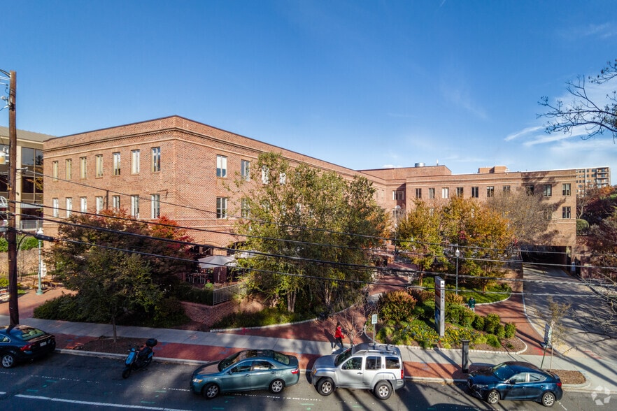 3201 New Mexico Ave NW, Washington, DC for lease - Building Photo - Image 1 of 8
