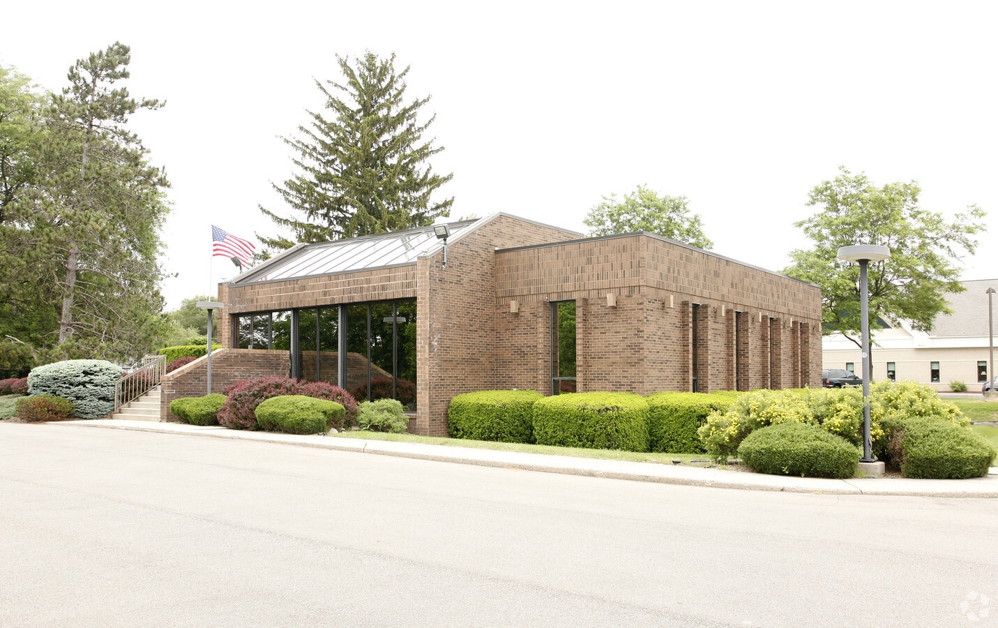 5103 W Pierson Rd, Flint, MI 48504