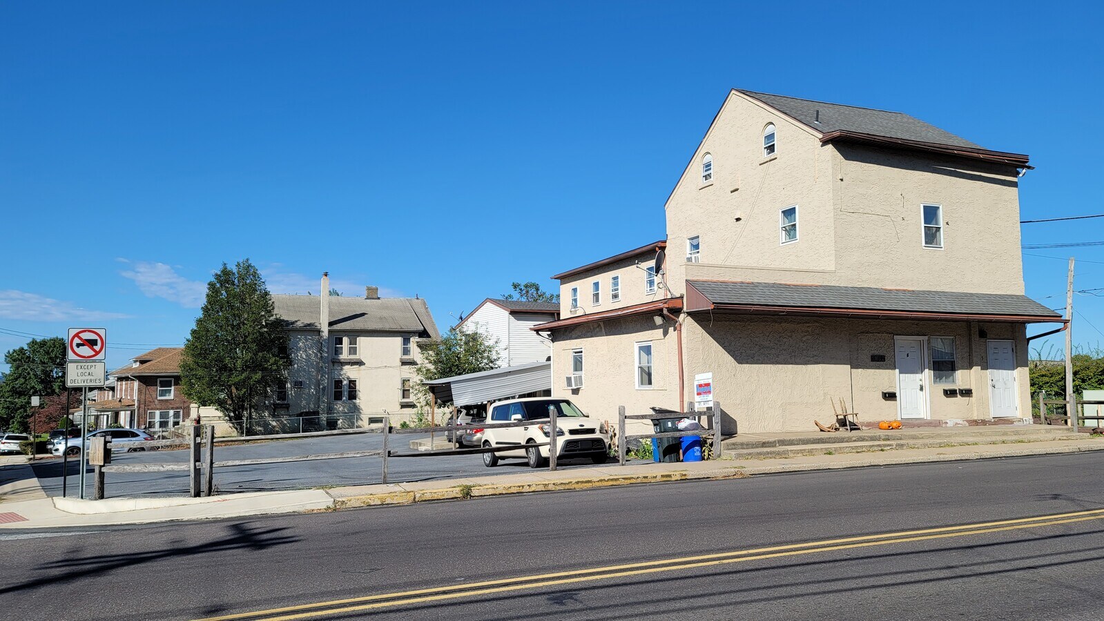 2942 Kutztown Rd, Reading, PA 19605