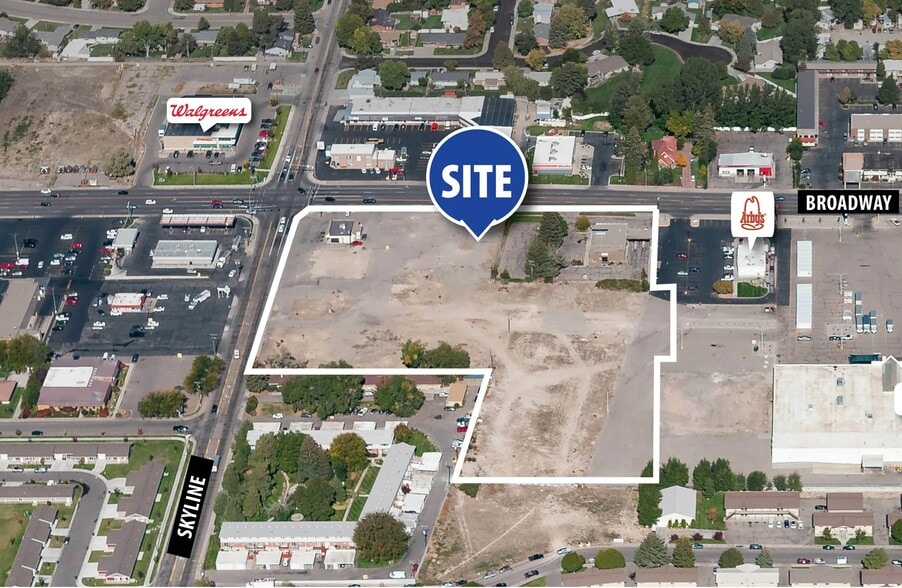 SEC Broadway St, Idaho Falls, ID for sale - Primary Photo - Image 1 of 1