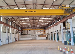 Arnolds Field Est, Wickwar for lease Interior Photo- Image 2 of 2