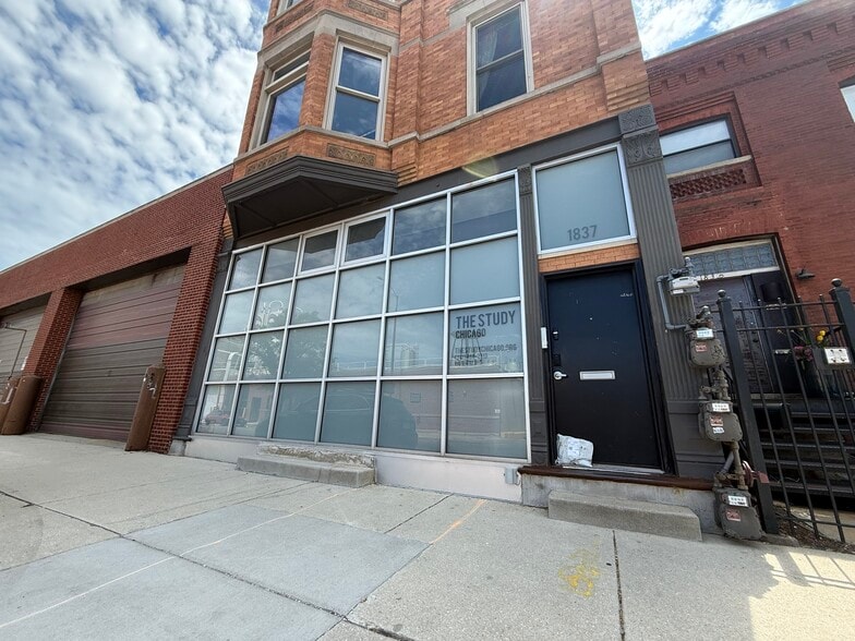 1837 W Fulton St, Chicago, IL for lease - Building Photo - Image 2 of 9