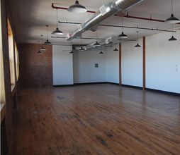 456 Johnson Ave, Brooklyn, NY for lease Interior Photo- Image 1 of 3