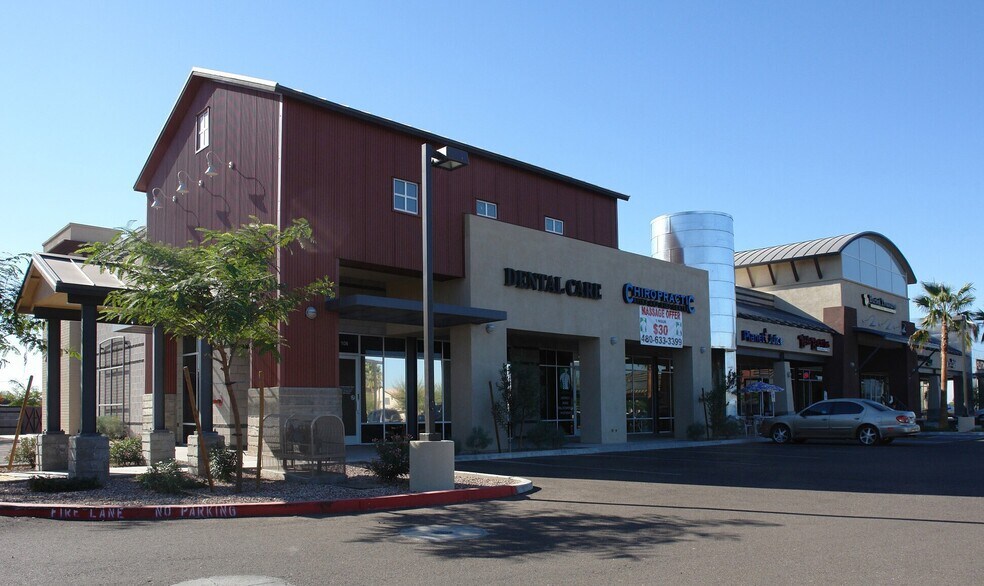 211 E Warner Rd, Gilbert, AZ for lease - Building Photo - Image 3 of 11