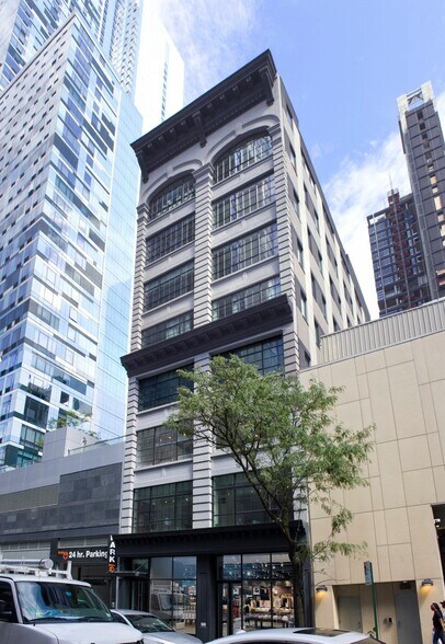 397 Bridge St, Brooklyn, NY for lease - Building Photo - Image 2 of 6