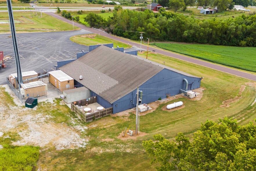 13930 Mitchell Ct, Basehor, KS for sale - Building Photo - Image 2 of 35