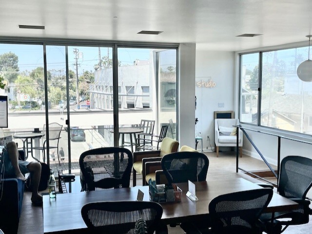 1432-1434 Abbot Kinney Blvd, Venice, CA for lease - Building Photo - Image 3 of 23