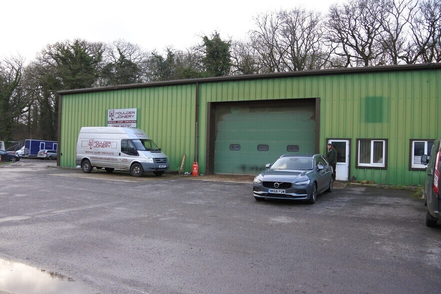 Whitewalls Industrial Estate, Malmesbury, SN16 0RD