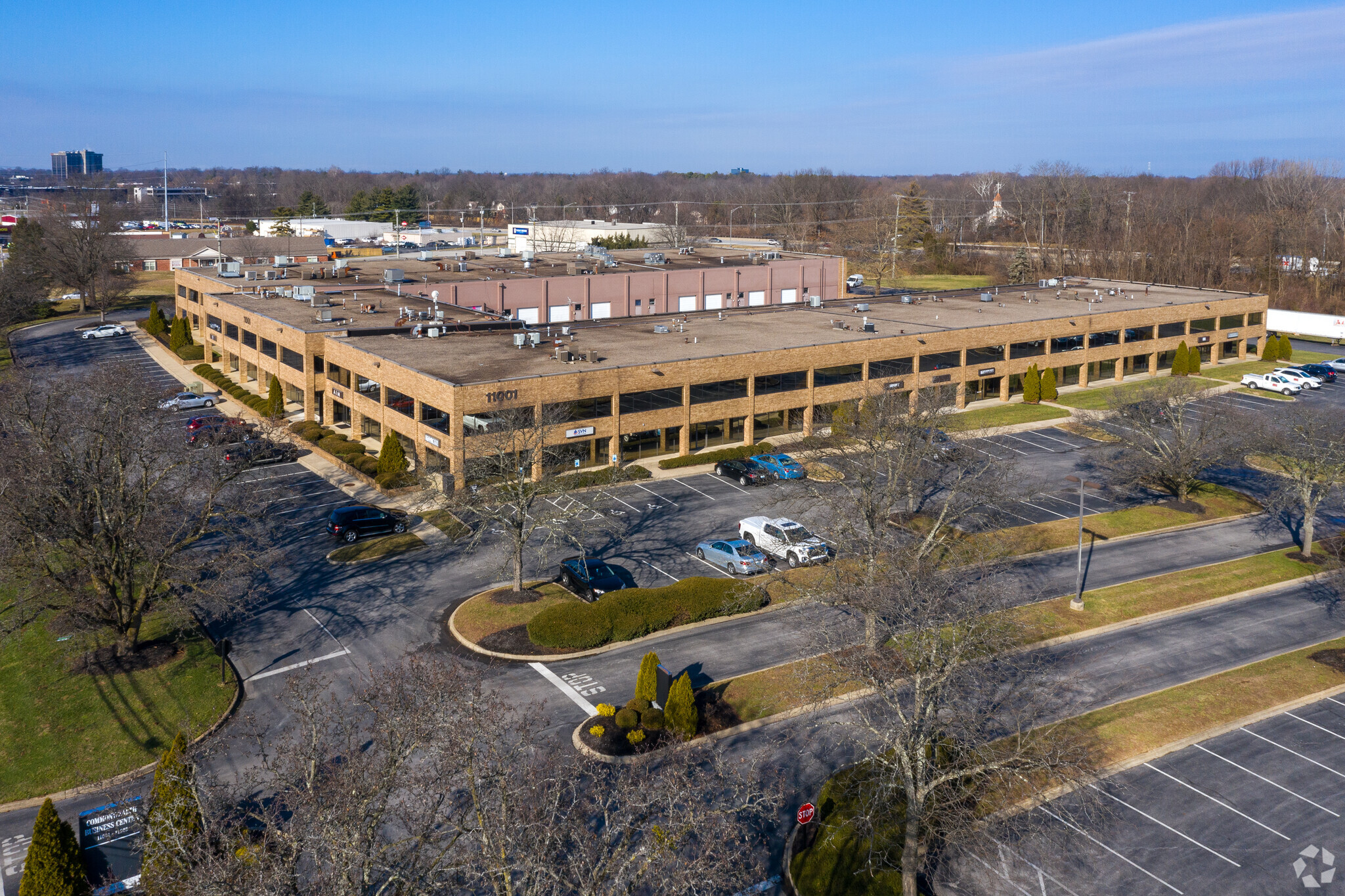 11001 Bluegrass Pky, Louisville, KY for lease Building Photo- Image 1 of 16