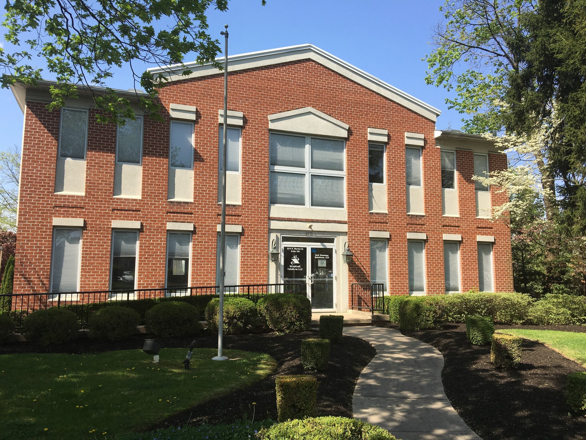 2215 E Market St, York, PA 17402 Office for Lease