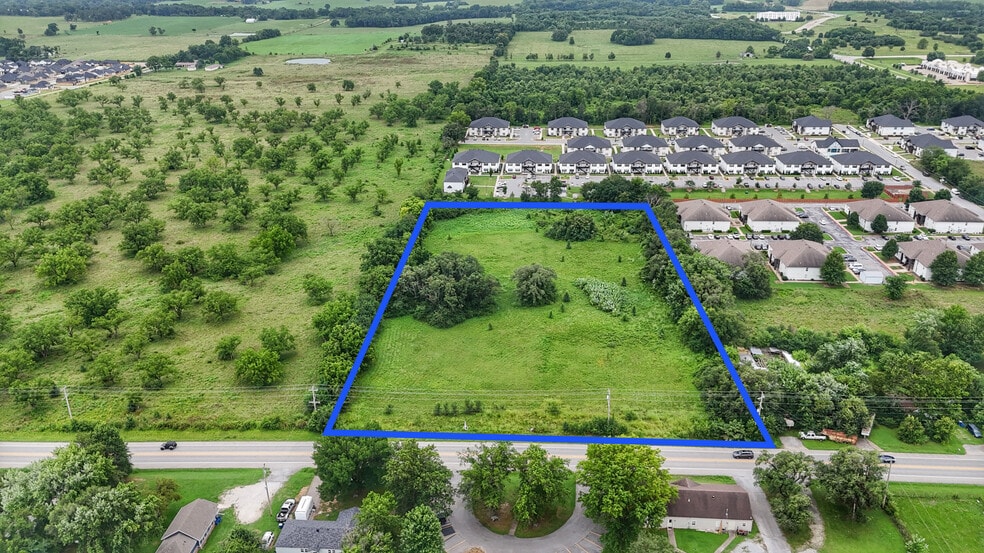 SW Regional Airport Boulevard, Bentonville, AR for sale - Building Photo - Image 3 of 6