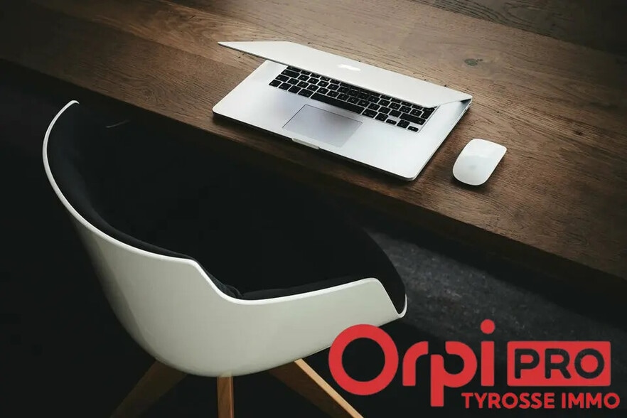 Retail in Saint-Vincent-de-Tyrosse for lease - Interior Photo - Image 3 of 3