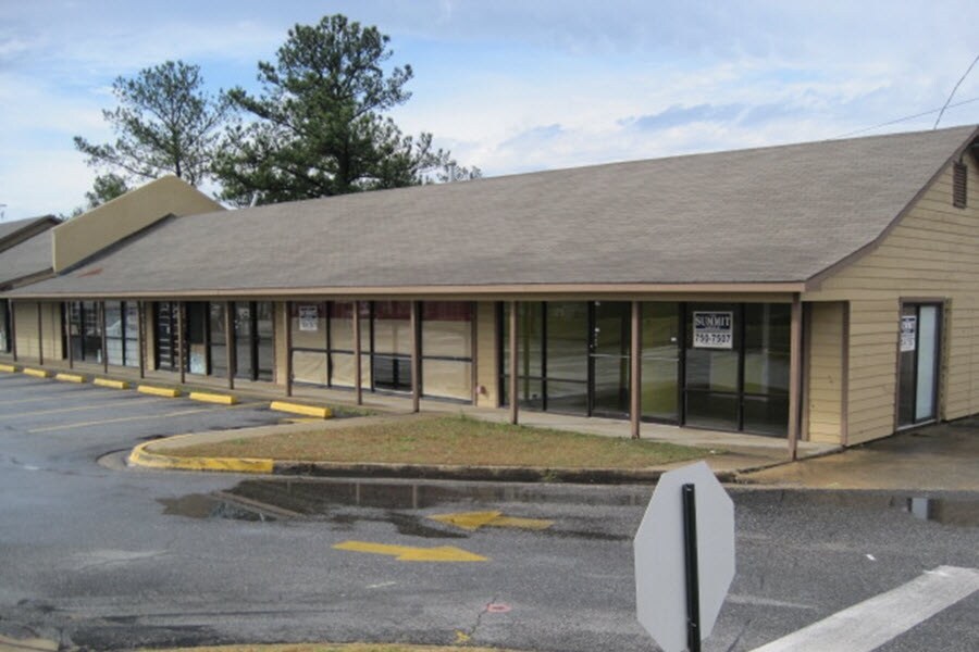 4681-4693 Log Cabin Dr, Macon, GA for sale Building Photo- Image 1 of 1