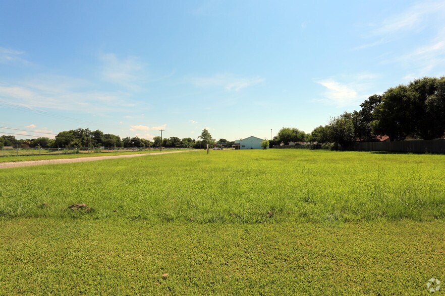 W South St, Alvin, TX for sale - Primary Photo - Image 1 of 1