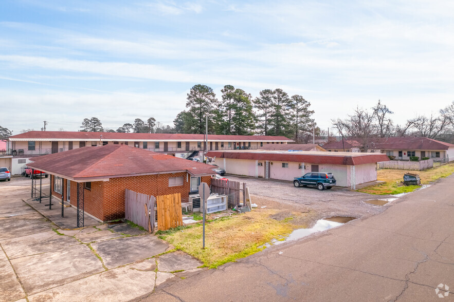 403 E 3rd St, Hope, AR for sale - Primary Photo - Image 1 of 1