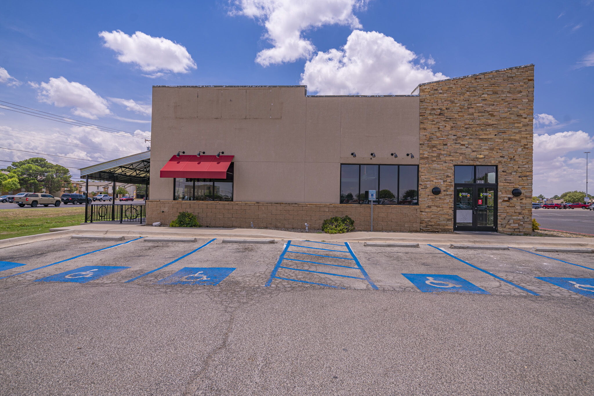 4301 E 42nd St, Odessa, TX for lease Building Photo- Image 1 of 33