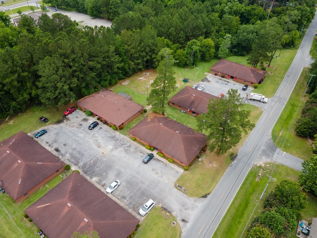 1014 S Gordon Ave, Adel, GA 31620 Magnolia Villas