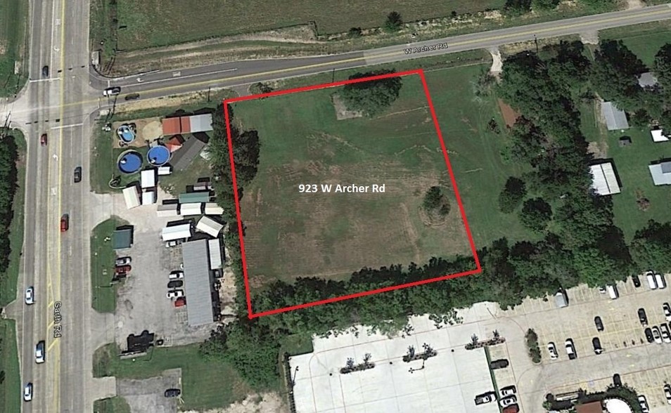 923 W Archer Rd, Baytown, TX for sale - Building Photo - Image 1 of 4