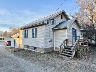 More details for 422 W Maple St, Hartville, OH - Specialty for Sale