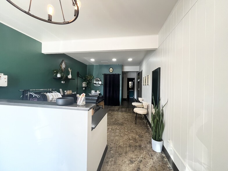 601-605 Douglas Blvd, Roseville, CA for lease - Interior Photo - Image 2 of 7