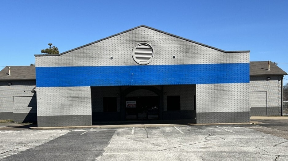 1600 E Broadway Ave, West Memphis, AR for sale Building Photo- Image 1 of 9