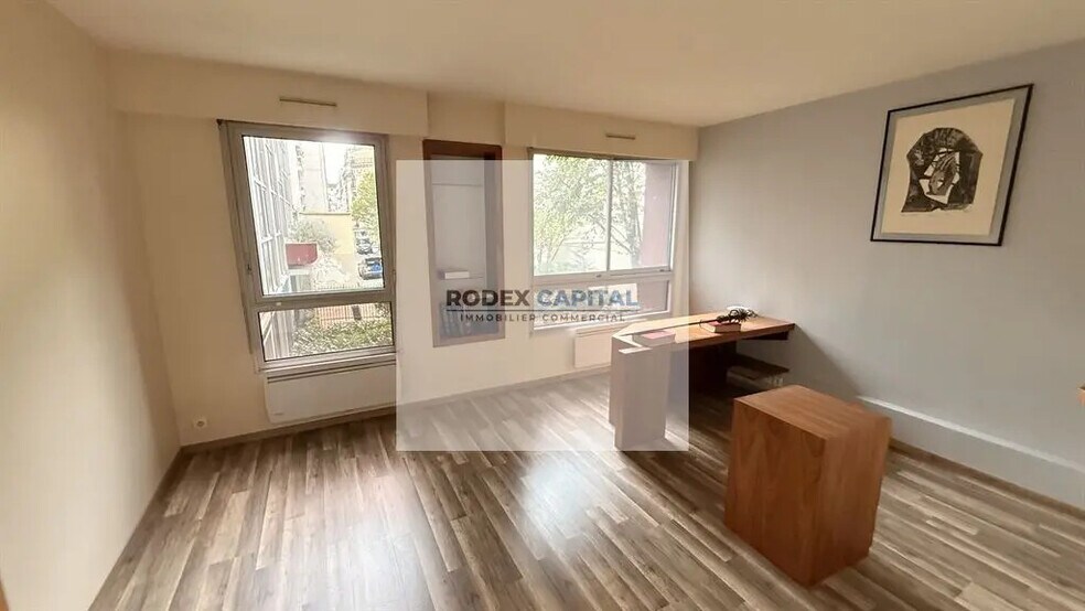 Office in Paris for lease - Building Photo - Image 3 of 8