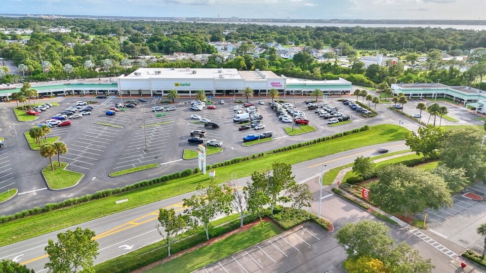 203-281 Crockett Blvd, Merritt Island, FL for lease - Building Photo - Image 3 of 11