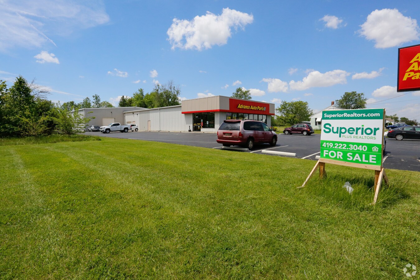 3861 Elida Rd, Lima, OH 45807