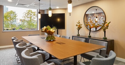 Basing View, Basingstoke for lease Interior Photo- Image 2 of 7