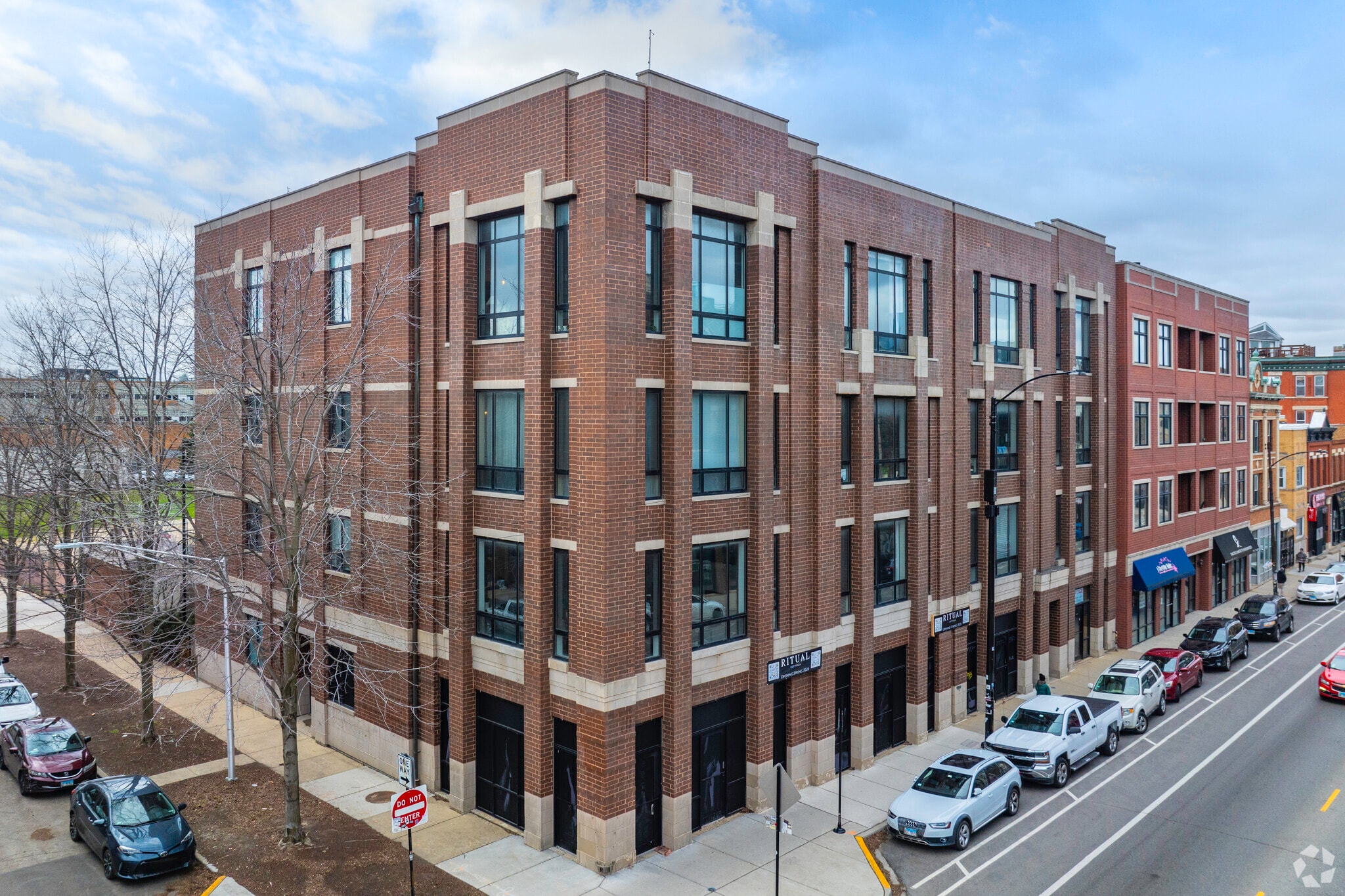 2239 W North Ave, Chicago, IL for lease Building Photo- Image 1 of 19