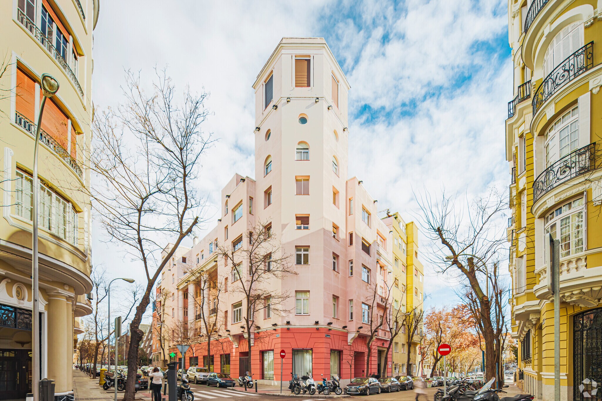 Calle Marqués Riscal, 11, Madrid, Madrid for sale Primary Photo- Image 1 of 1